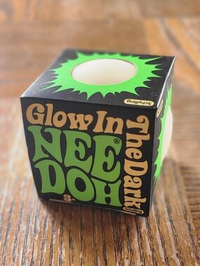 NWT Glow In The Dark Nee Doh -